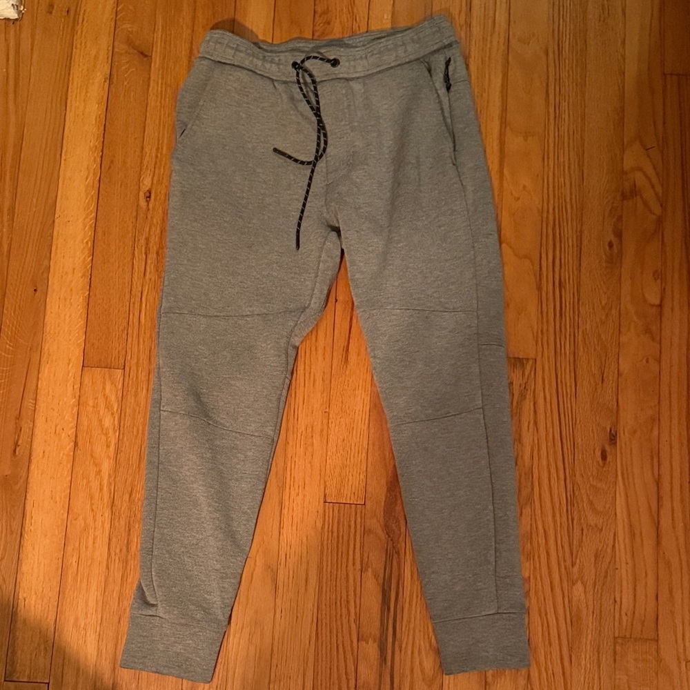 Gray AE Men's Sweatpants